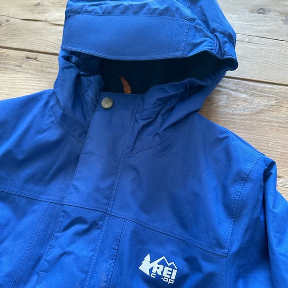 Boy’s Blue REI Jacket, great condition, size Small (8) in boys. 💙 - Picture 6 of 11